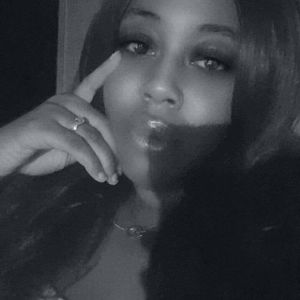 Meet your Posher, Tosha